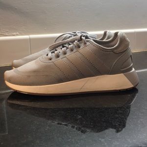 ADIDAS sneakers womens or mens 7